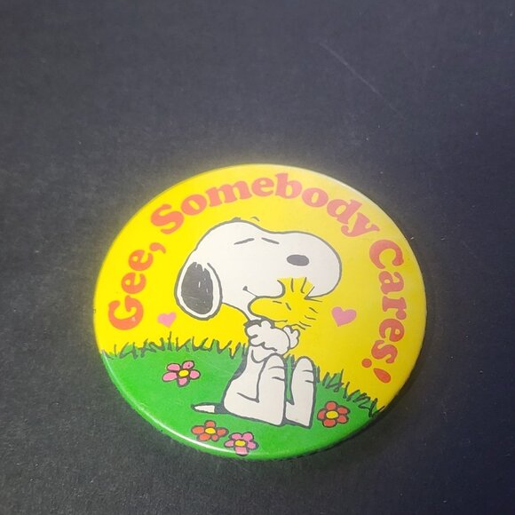 Vintage Peanuts Snoopy and Woodstock "Gee, Somebody Cares!" Pocket Mirror - Picture 1 of 5
